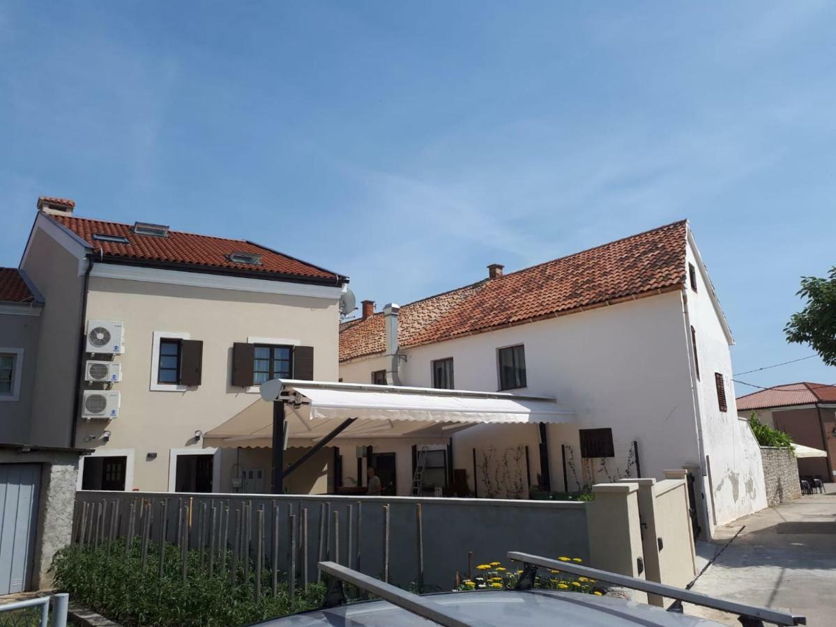 نين Apartments Mihael المظهر الخارجي الصورة